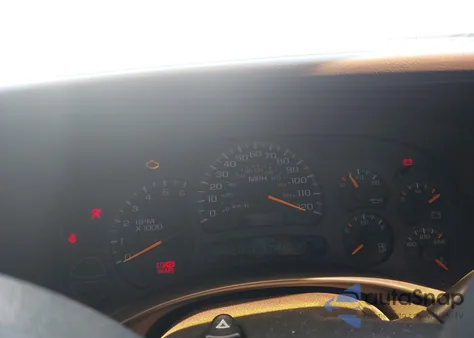 2003 Chevrolet Silverado C1500 Heavy Duty from USA, damaged, VIN 1GCGC13U23F219411